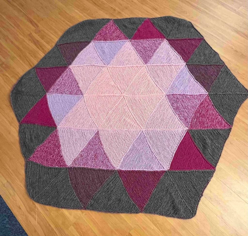 Zeshoekige granny in paars grijs en roze 195/170, Huis en Inrichting, Woonaccessoires | Plaids en Woondekens, Ophalen of Verzenden