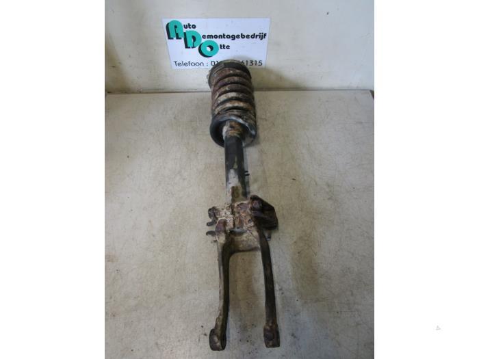 Schokdemperpoot links-voor van een Alfa Romeo 166 (166 98-), Gebruikt, -, -, Ophalen of Verzenden