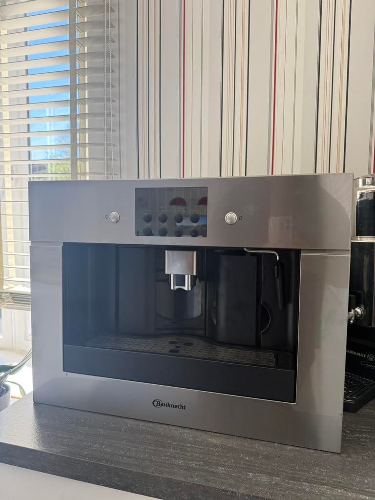 Bauknecht inbouw koffiemachine–volledig werkend-mooie staat, Elektronische apparatuur, Koffiezetapparaten, Ophalen, Gebruikt, Koffiemachine