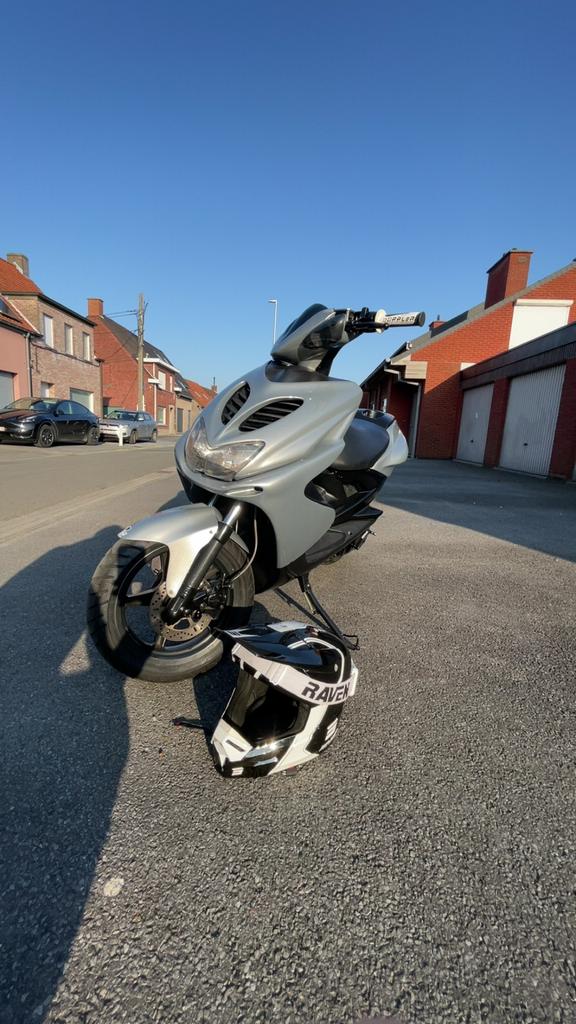 Aerox zonder paps, Fietsen en Brommers, Scooters | Yamaha, Ophalen, Tweetakt, Aerox, Zo goed als nieuw