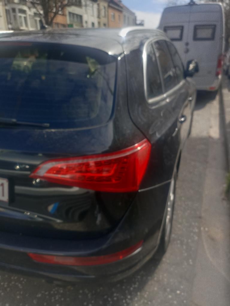 Audi Q5 essence, Autos, Audi, Particulier, Q5, 4x4, ABS, Caméra de recul, Phares directionnels, Régulateur de distance, Airbags