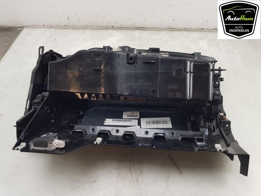 COMPARTIMENT A GANTS Mercedes-Benz AMG GT (C190) (01-2014/-), Utilisé, Mercedes-Benz