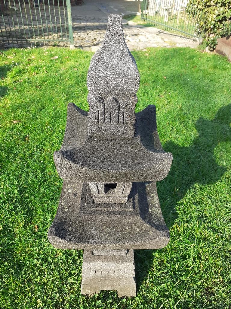 SUPERBE PAGODE ,LANTERNE JAPONAISE EN PIERRE DE LAVE, Enlèvement, Comme neuf, Autres types