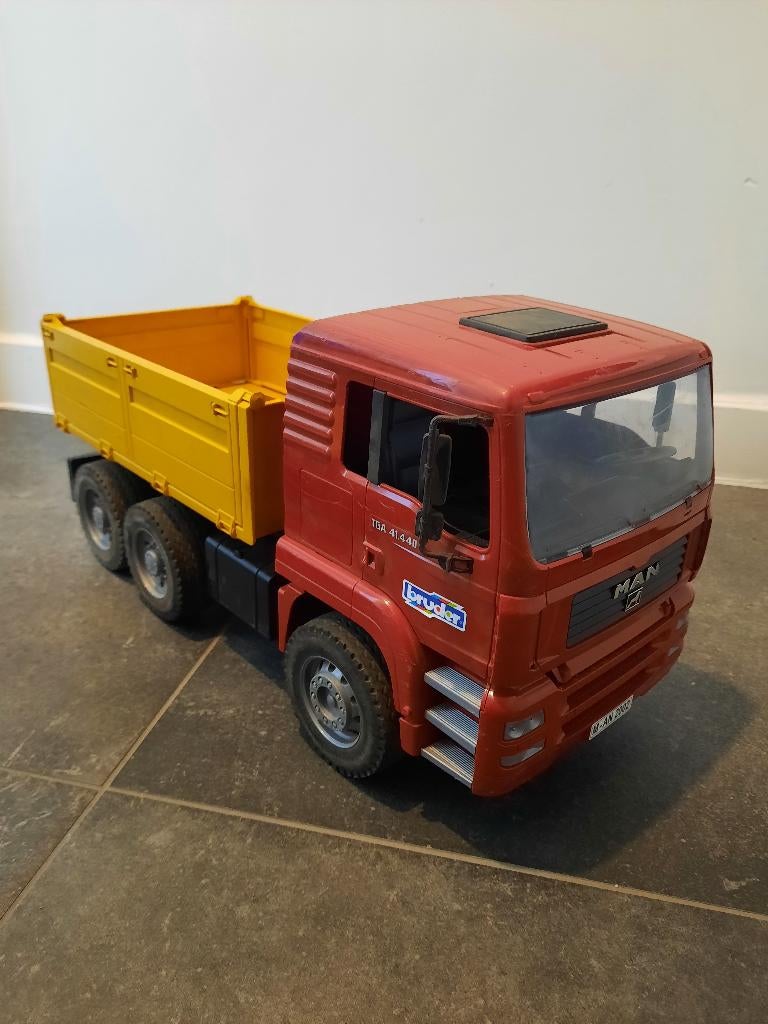 Bruder vrachtwagen, Ophalen, Zo goed als nieuw