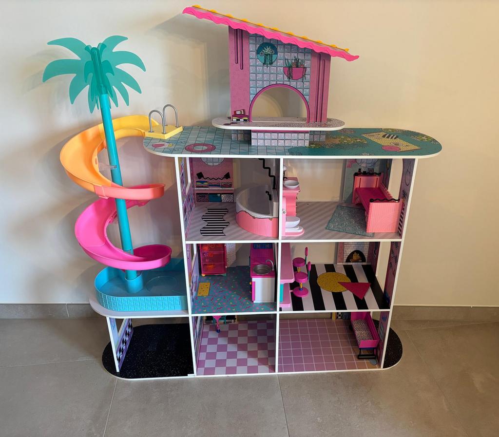 LOL poppenhuis, Ophalen, Zo goed als nieuw, Poppenhuis