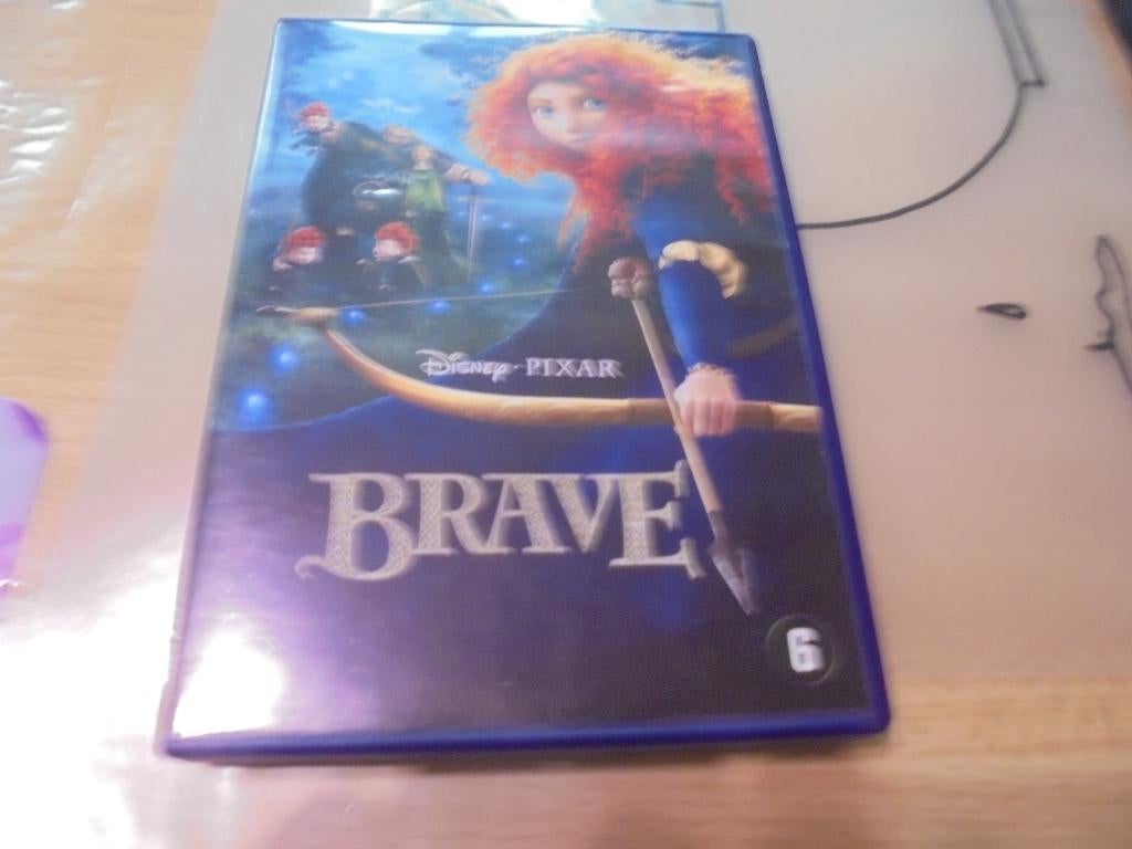 dvd Brave, CD & DVD, DVD | Enfants & Jeunesse, Enlèvement ou Envoi, Comme neuf, Film, Comédie