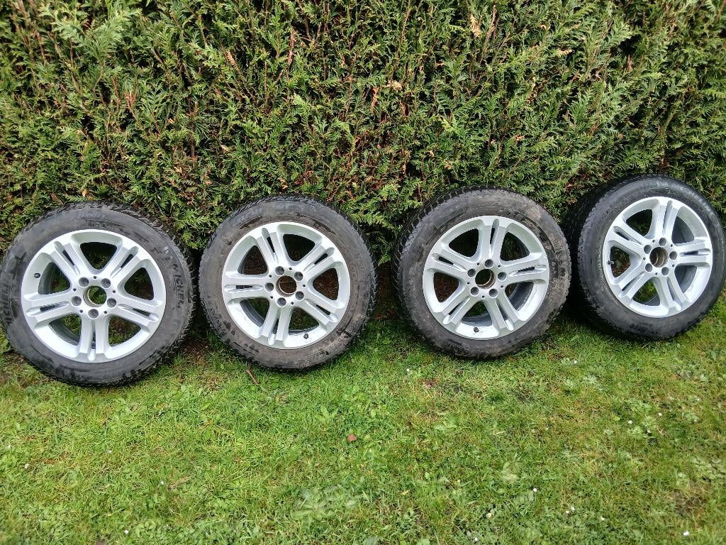 jentes mercedes, Enlèvement, 16 pouces