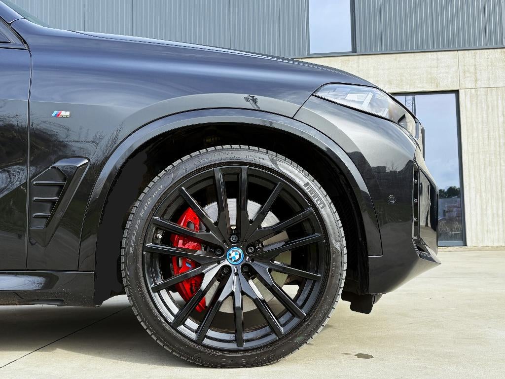 BMW X5 xdrive 50e Mpack   full black madness, Auto's, BMW, Testrit aan huis, Zwart, Leder, 5 zetels