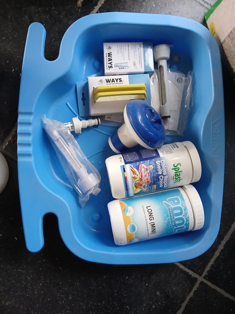 Zwembad materiaal, Ophalen