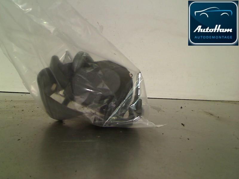 VEILIGHEIDSGORDEL MIDDEN ACHTER Renault Clio II (BB / CB), Gebruikt, Renault