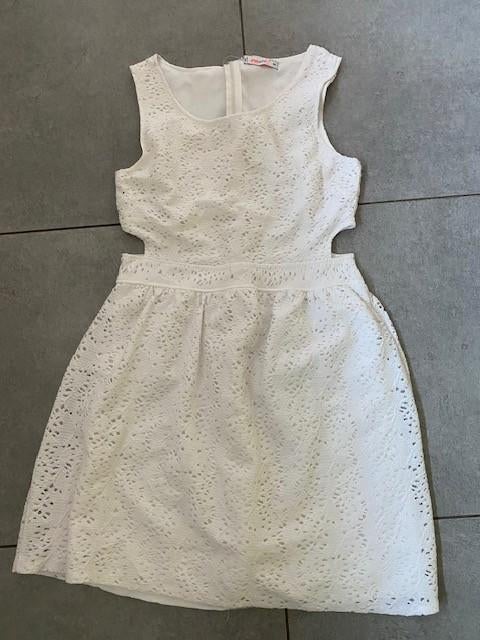 Mooi, wit zomerjurkje maat Medium    NIEUWSTAAT, Kleding | Dames, Jurken, Maat 38/40 (M), Wit, Ophalen of Verzenden, Zo goed als nieuw