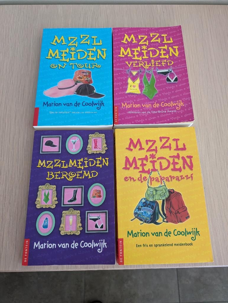 Pakket van 4 MZZL Meiden Boeken - De ultieme meidenreeks!, Enlèvement ou Envoi, Fiction, Comme neuf, Marion van de Coolwijk
