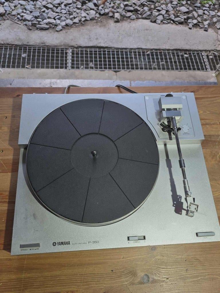 YAMAHA P350 - Platenspeler - Audio Technica, Audio, Tv en Foto, Platenspelers, Ophalen of Verzenden, Gebruikt, Platenspeler