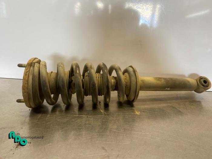 Barre amortisseur avant droit d'un Mitsubishi Pajero (Pajero, -, 3 mois de garantie, Utilisé, Mitsubishi