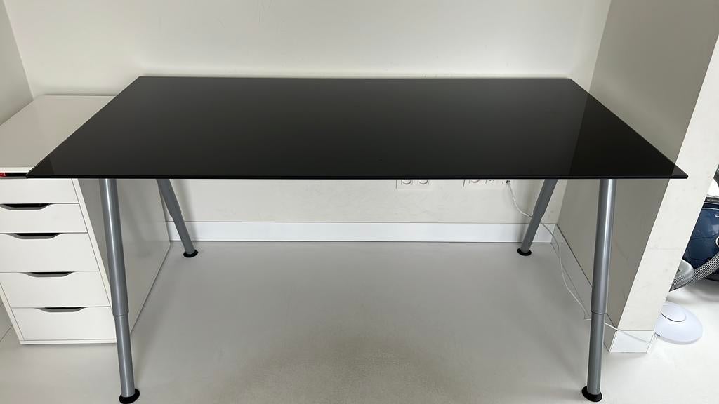 bureau ikea, Enlèvement