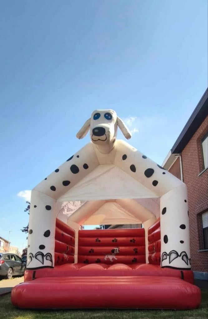 TE HUUR - Springkasteel Dalmatiër hond, Enlèvement