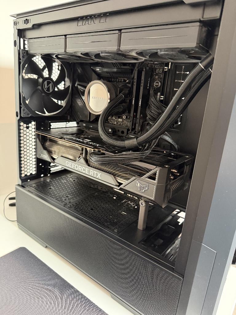 High-End Gaming PC + 4K OLED Monitor – RTX 4090 / i9-14900K, Ophalen, Zo goed als nieuw, Gaming, SSD