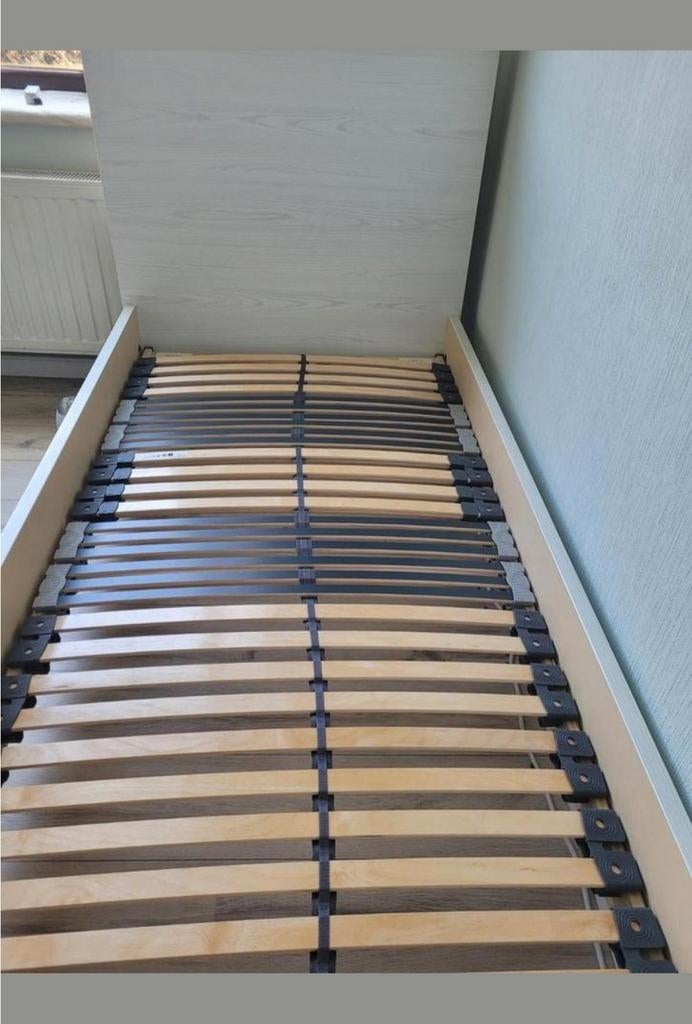 Eenpersoonsbed Prenuptia, Ophalen