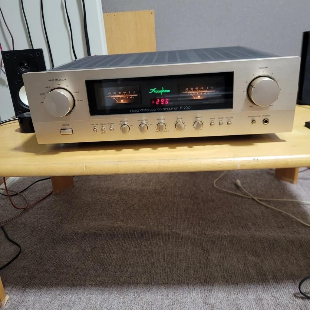 Accuphase E-260 Integrated Amplifier, Audio, Tv en Foto, Ophalen of Verzenden, Zo goed als nieuw