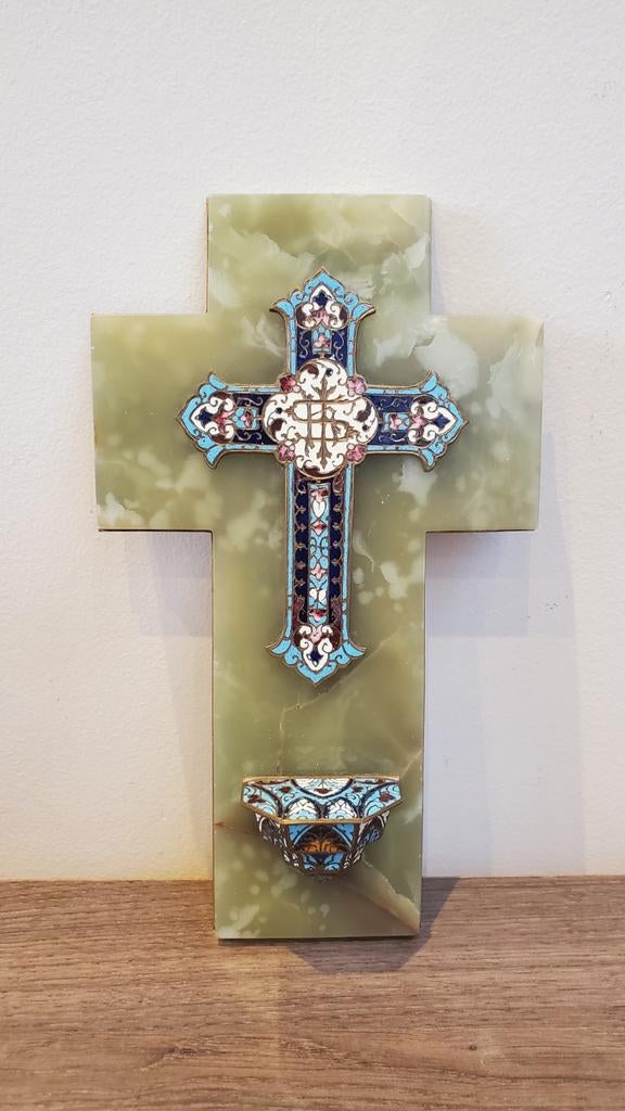 Croix en cloisonné avec bénitier, Collections, Enlèvement