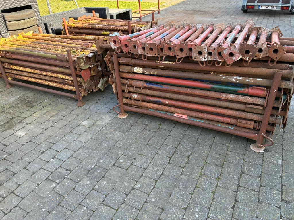 235 schoren en stelling met ijzeren vloeren!, Ophalen, Gebruikt, IJzer