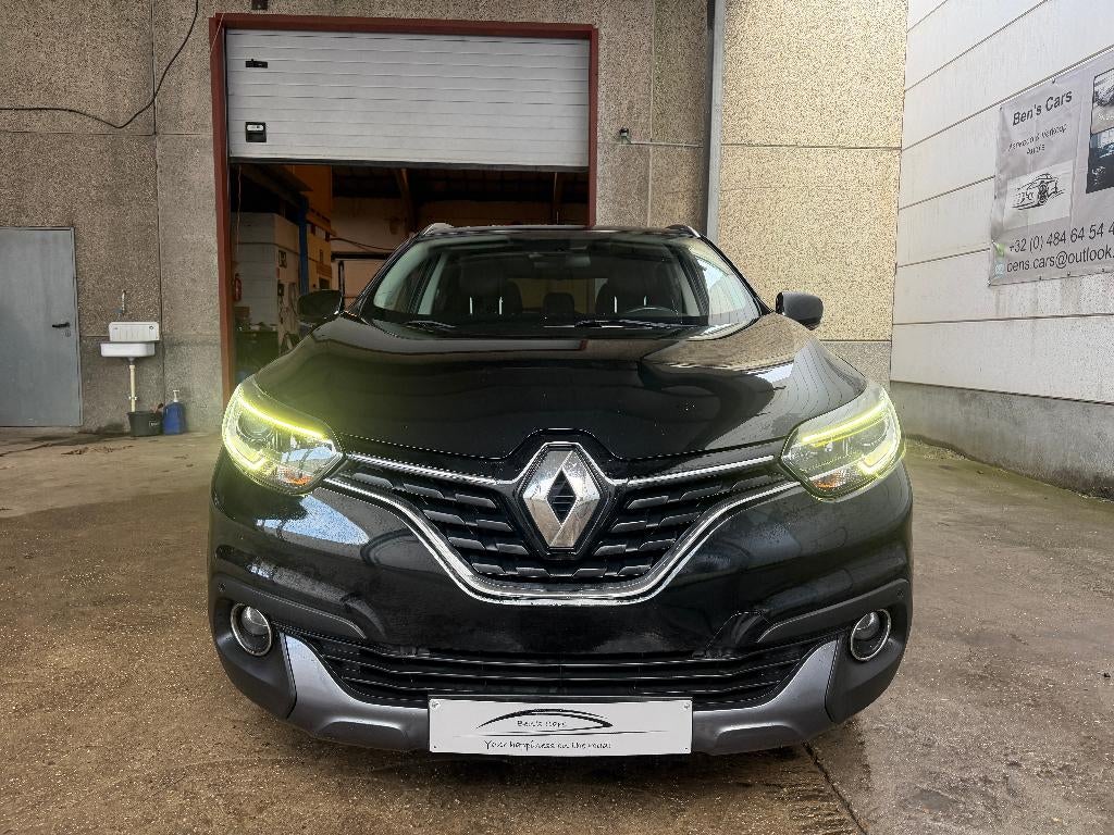 Renault Kadjar 1.2 TCe intens 130 pk *GPS/Airco*, Auto's, Renault, Kadjar, 4 cilinders, Leder en Stof, Zwart