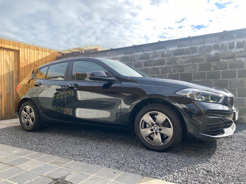 BMW 116 d Led Navigatie BT Pdc AppleCarPlay 89000km, Auto's, BMW, 116 pk, Zwart, Bedrijf, 5 deurs