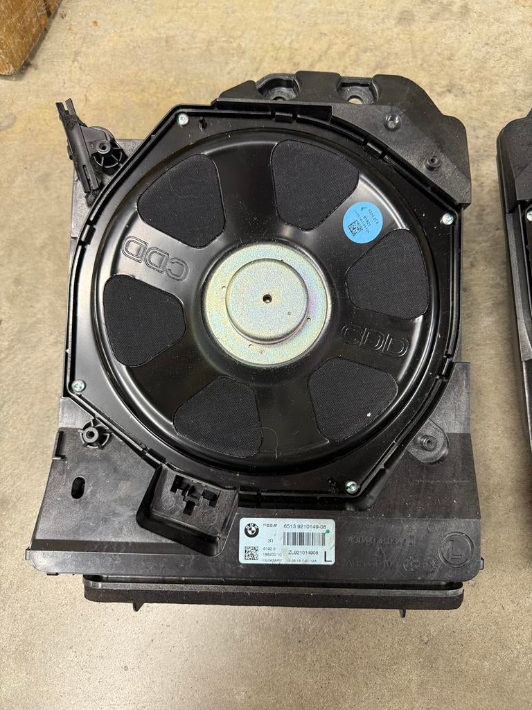 Subwoofer HIFI BMW F20 Gauche, Autos : Divers, Haut-parleurs voiture, Enlèvement ou Envoi, Comme neuf