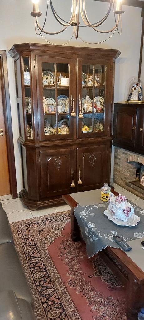 Klassieke vitrinekast, Huis en Inrichting, Kasten | Vitrinekasten, Ophalen, Met deur(en), 100 tot 150 cm, 200 cm of meer