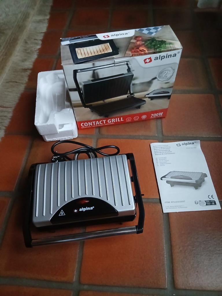 Nieuwe Alpina Contact Grill 700W – €15, Electroménager, Grils de contact, Enlèvement ou Envoi