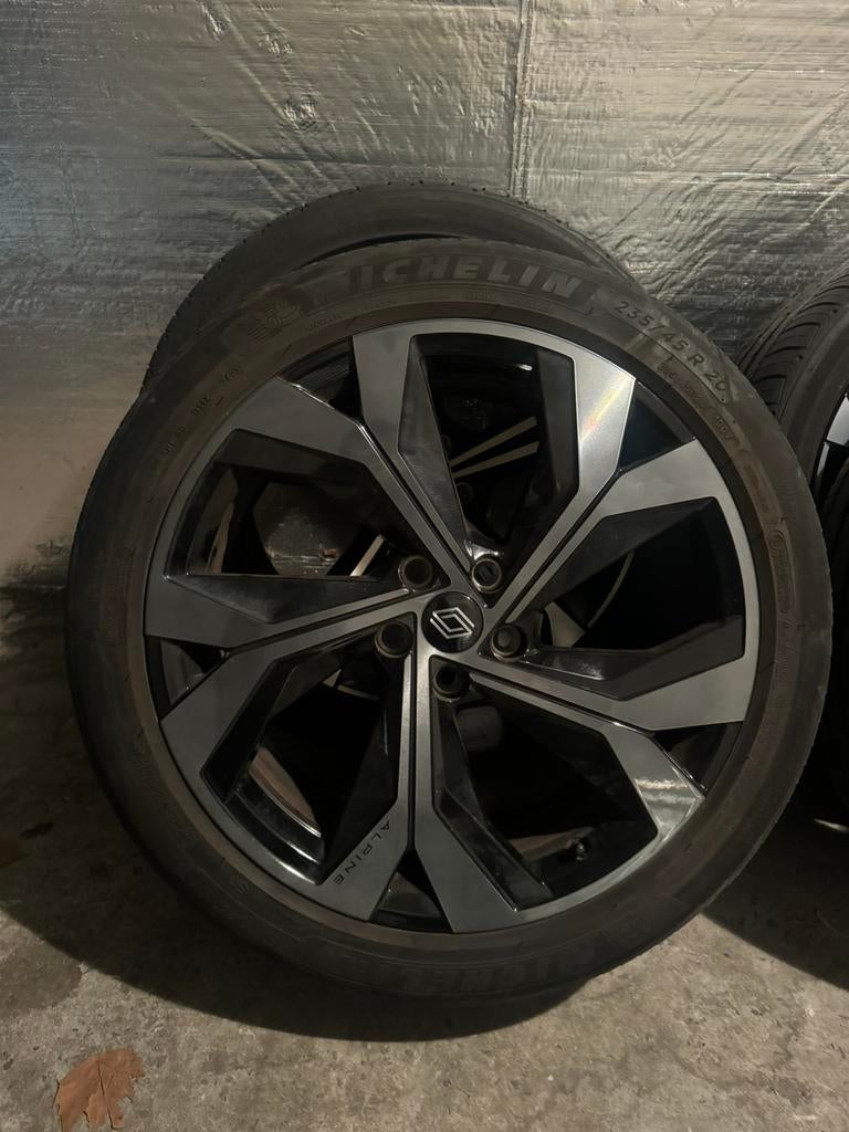 Jantes RENAULT ALPINE, Enlèvement, Pneu(s)