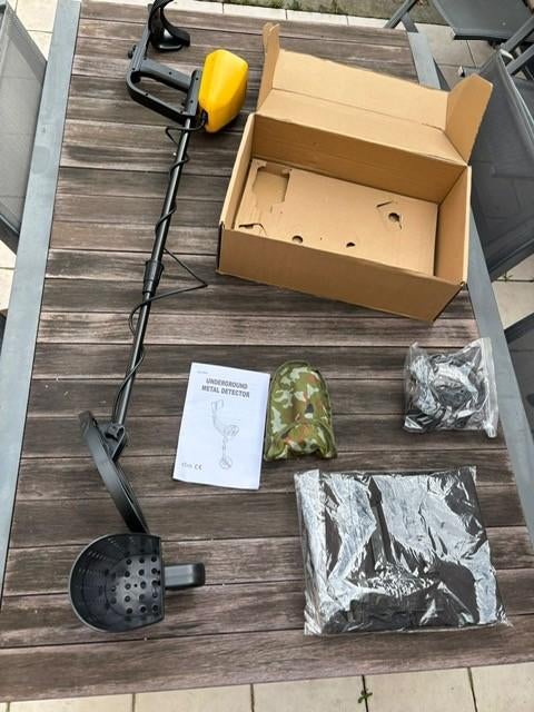 Metaaldetector, Hobby en Vrije tijd, Metaaldetectors, Overige merken, Ophalen of Verzenden, Zo goed als nieuw, 30 cm of minder