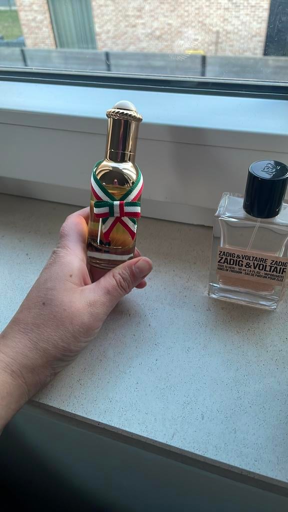 Parfum, Ophalen, Zo goed als nieuw