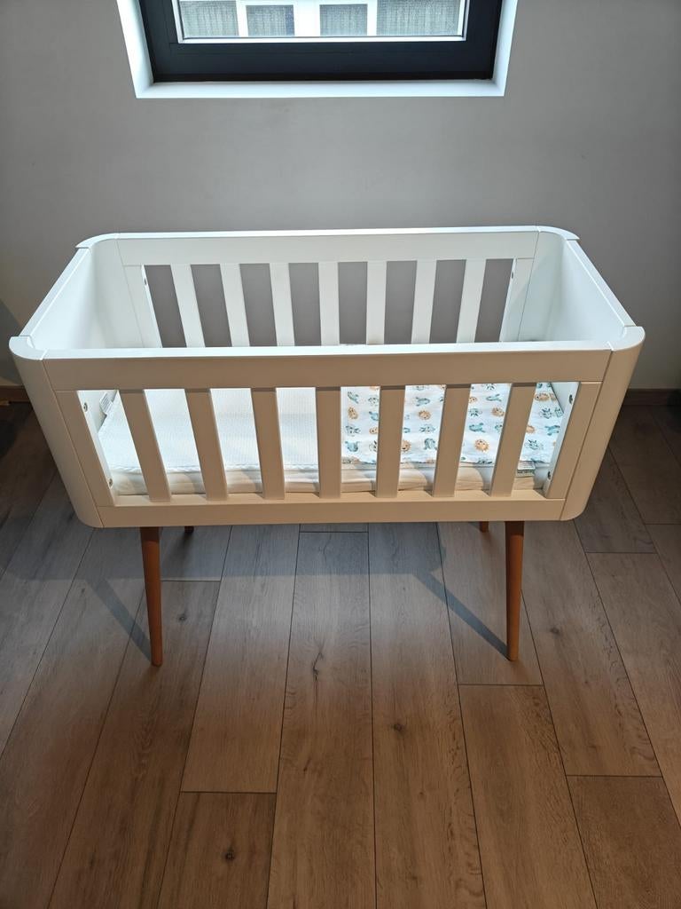 Wit wiegje ( merk.Troll), Kinderen en Baby's, Babywiegjes en Ledikanten, Ophalen, Wieg