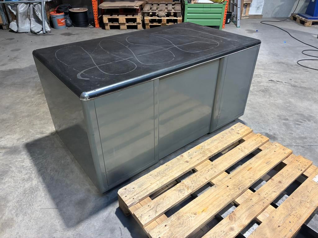 Metalen retro bureau, Jardin & Terrasse, Enlèvement, Utilisé, Métal