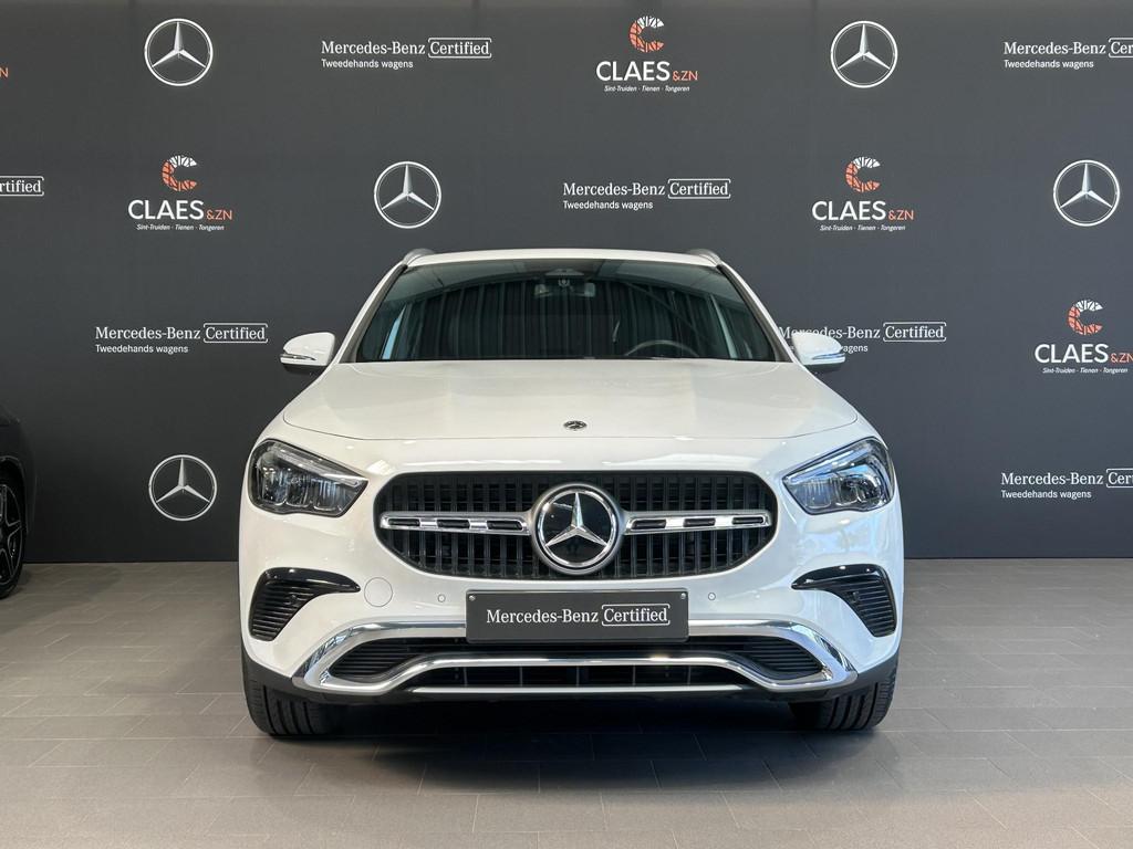 Mercedes-Benz GLA-klasse 180 Luxury Line DOS 8488, Auto's, Mercedes-Benz, Stuurwielverwarming, Stof, Gebruikt, Zwart