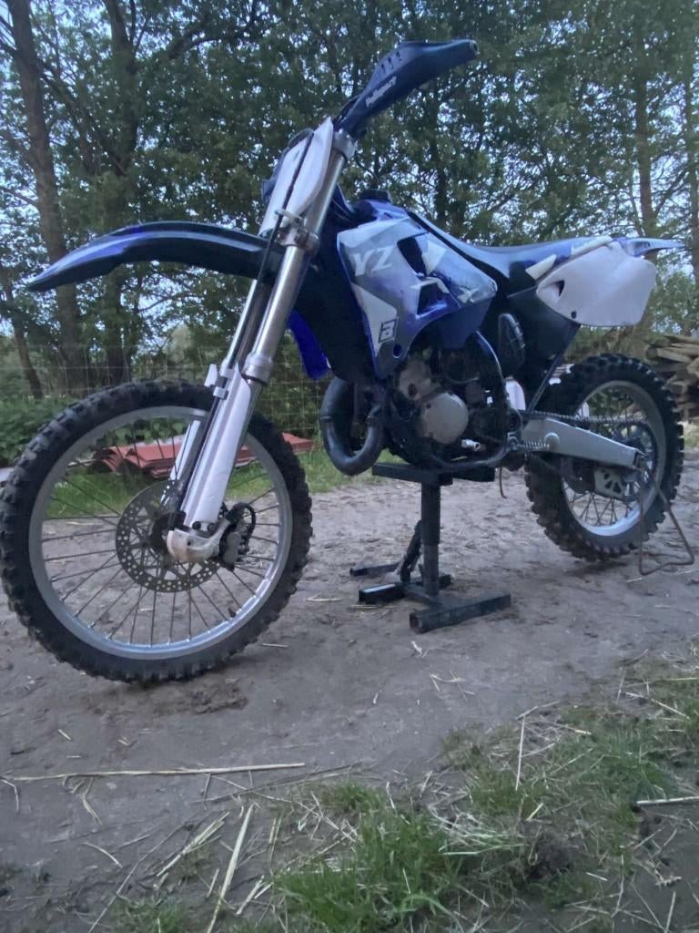 Yamaha YZ 125