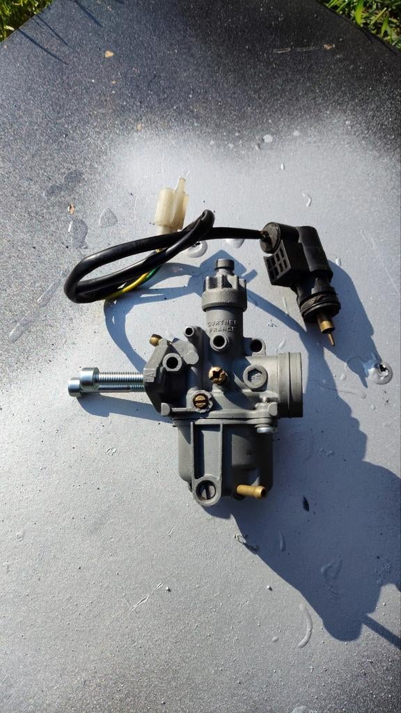 Gurtner carburateur voor Peugeot scooters met verticale blok, Enlèvement ou Envoi, Comme neuf, Bloc