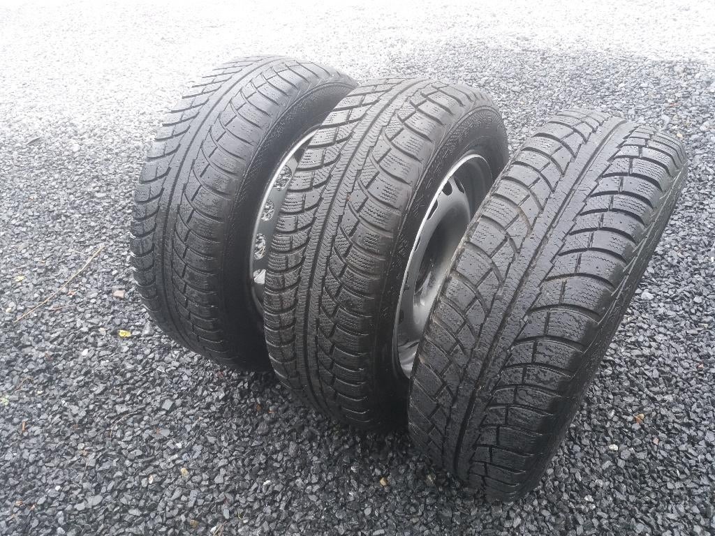 3 WINTERBANDEN + 4 STALEN VELGEN PEUGEOT CAR - CITROEN e, Ophalen, Gebruikt, Banden en Velgen, Winterbanden