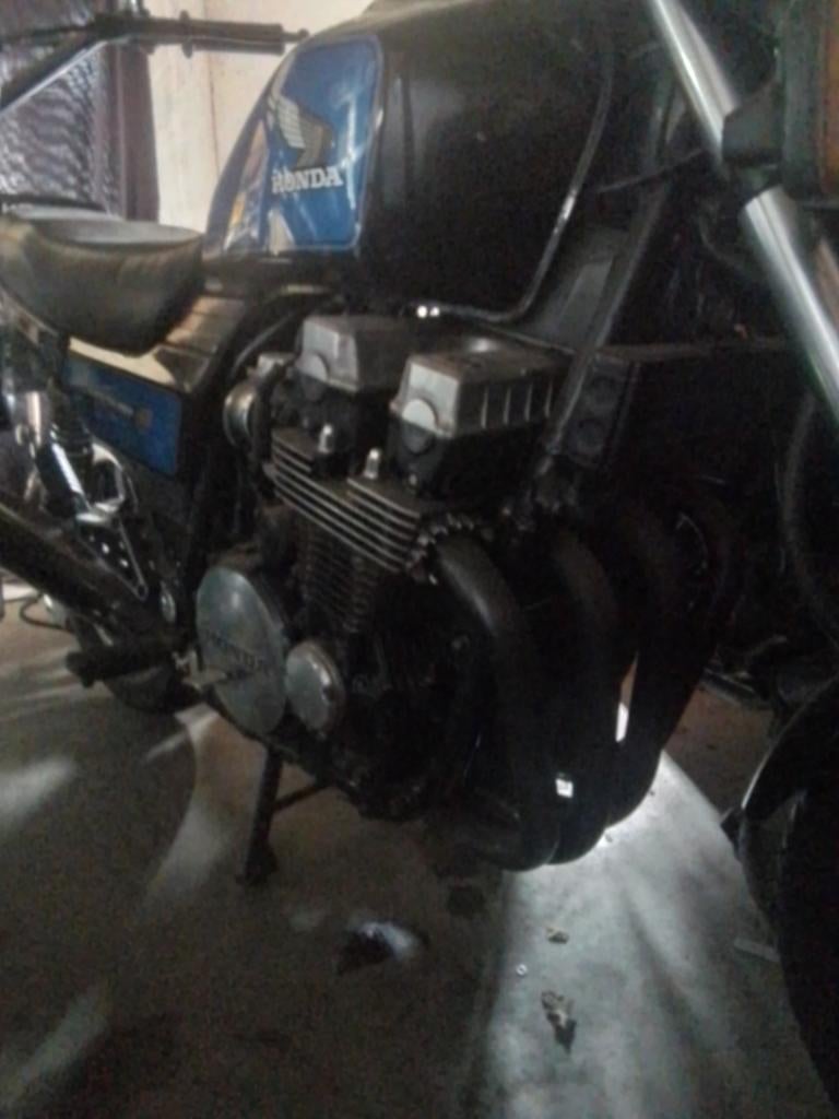 Honda cb750 nighthawk 1984 2x