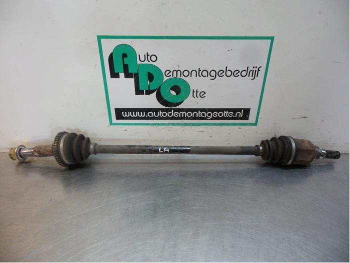 Aandrijfas links-achter van een Nissan X-Trail (X-Trail 01-), Gebruikt, -, -, Ophalen of Verzenden