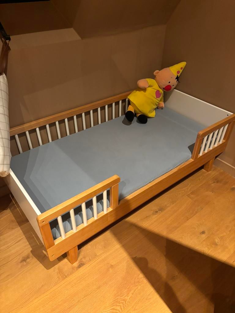 Petite Amelie peuterbed 70 x 140 met matras van aerosleep, Kinderen en Baby's, Kinderkamer | Bedden, Ophalen, Gebruikt, 70 tot 85 cm