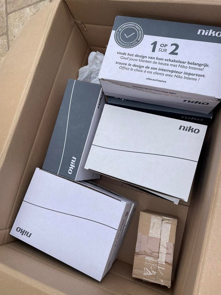 Matériel électricité, Bricolage & Construction, Électricité & Câbles, Enlèvement, Neuf, Interrupteur