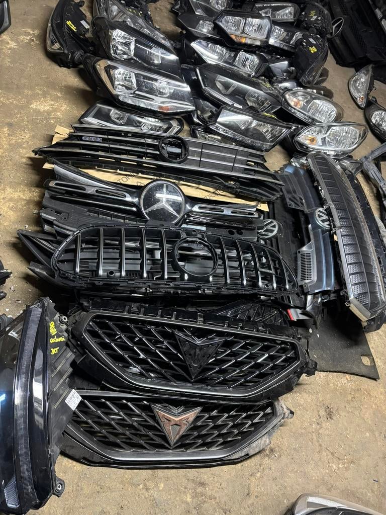 Calandres ORIGINALES A 100% AUDI MERCEDES BMW RANGE ROVER, Autos : Pièces & Accessoires, Carrosserie & Tôlerie, Pare-chocs, Audi