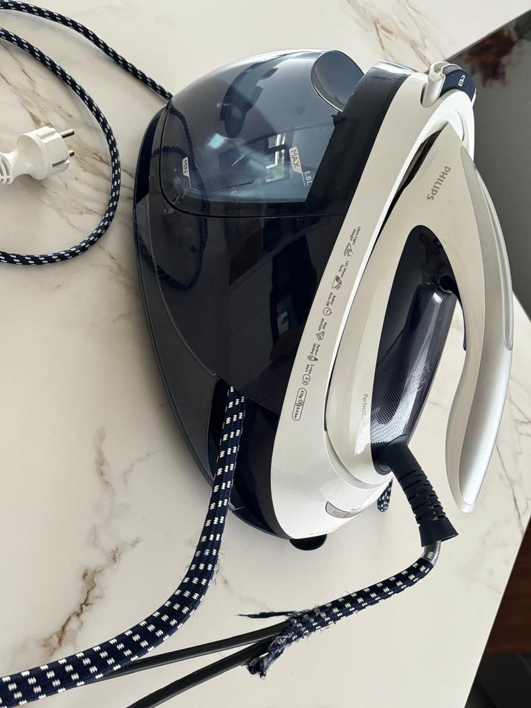 Stoomstrijkijzer Philips - PerfectCare Elite, Enlèvement, Utilisé