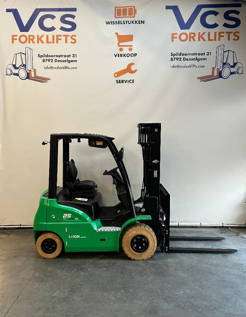 HC HEFTRUCK 2,5t li ion wide view triplex4,8 + garantie, Zakelijke goederen, Machines en Bouw | Heftrucks en Intern transport