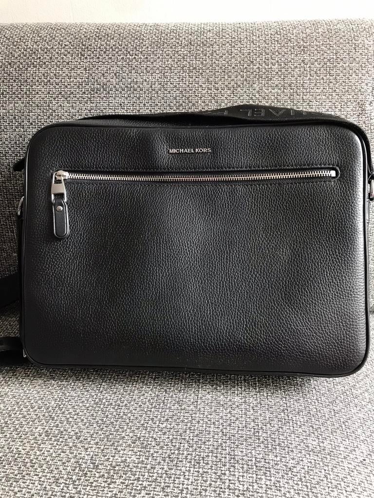 Crossbody messenger tas Michael Kors, leer, Computers en Software, Laptoptassen, Ophalen, 13 inch, Zo goed als nieuw, Aktetas