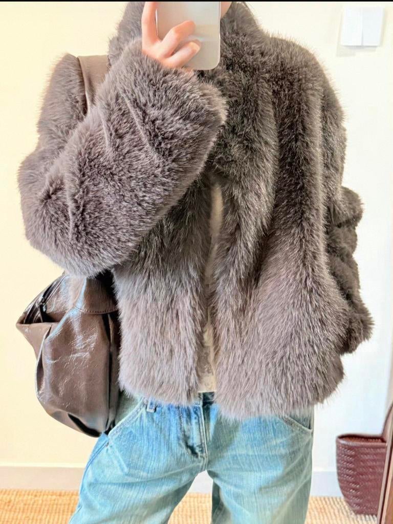 Veste matelassé a boutons fausse fourrure, Tendance, Neuf, Taille 38/40 (M), Gris