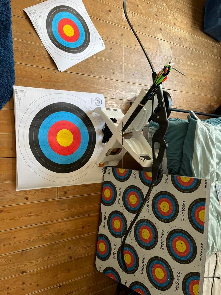 Opbergbare XL pijl en boog (longbow) + hele set attributen, Sport en Fitness, Handboogschieten, Ophalen, Zo goed als nieuw, Longbow