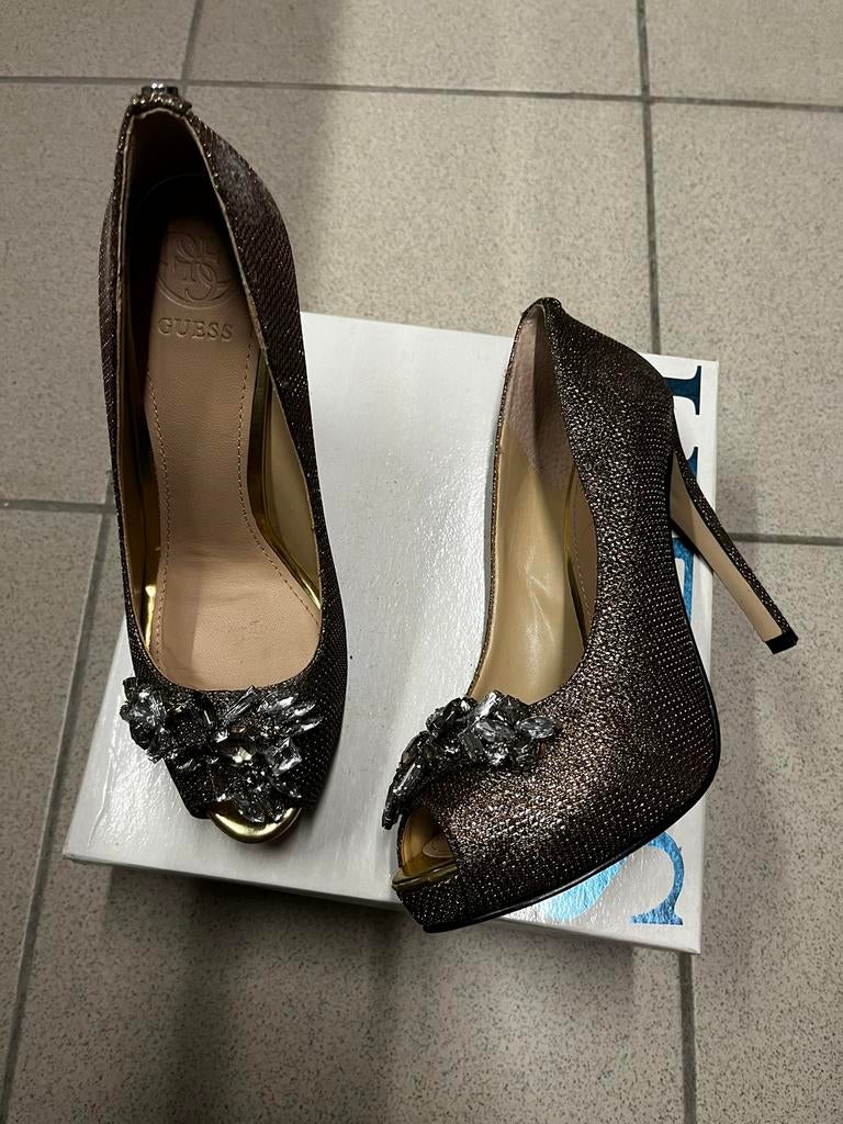 Chaussures Guess 36, Guess, Comme neuf, Escarpins